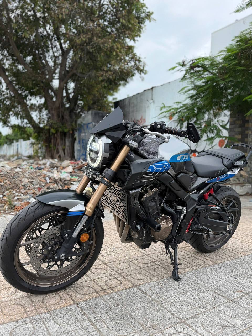 Аренда Honda CB650R